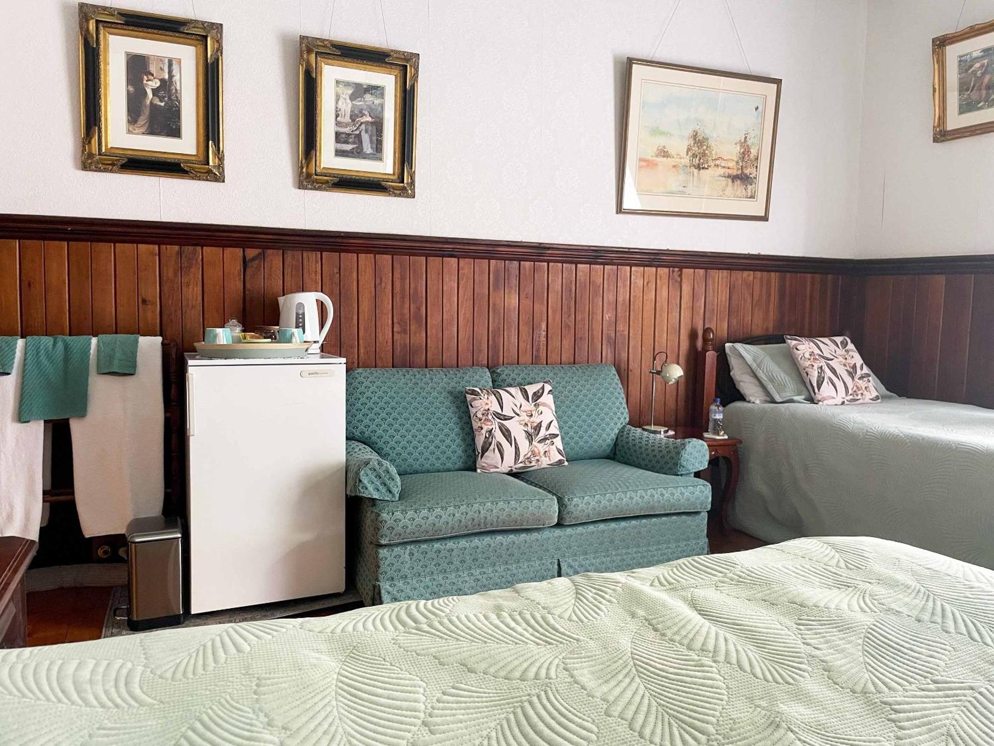 Stony Rise Cottage B&B Девънпорт Екстериор снимка
